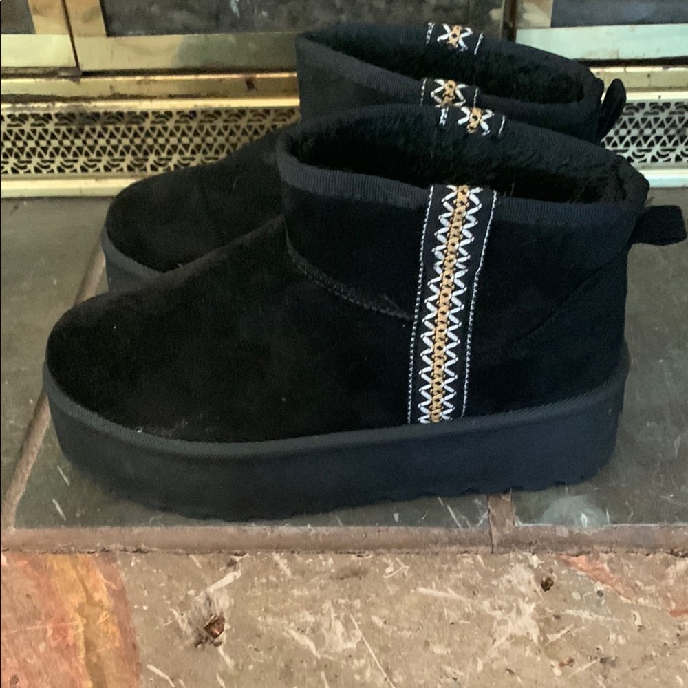 Black Women's Shoes